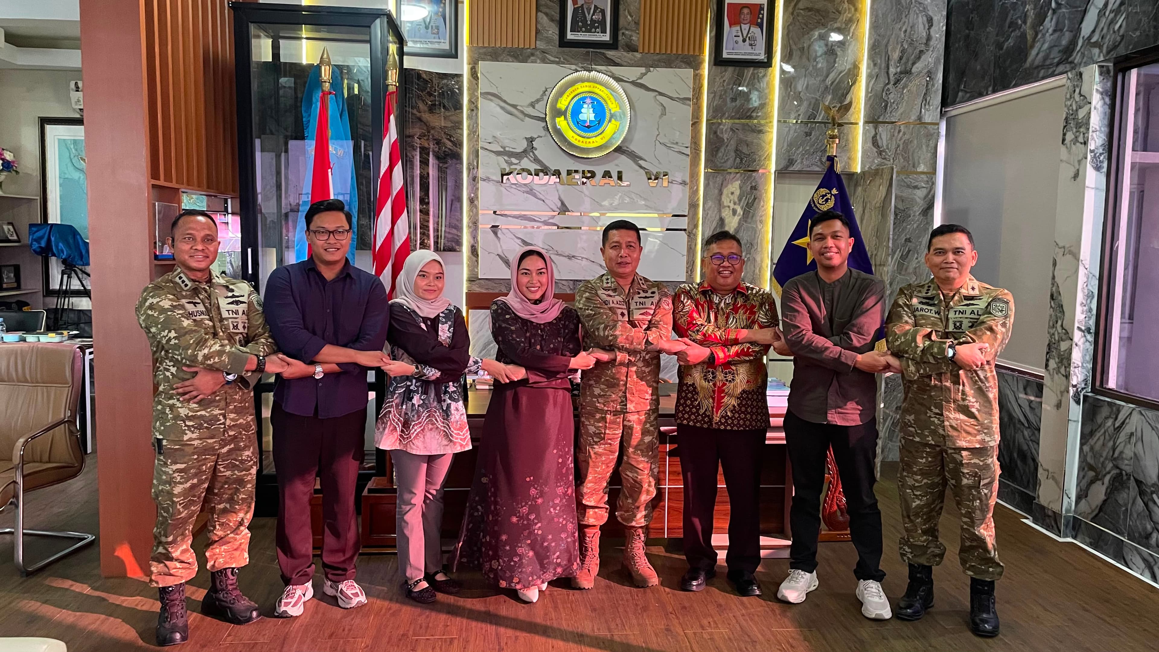 Foto artikel: Kodaeral VI Makassar Dukung Perluasan Edukasi AI dan Literasi Digital Kaizen di Indonesia Timur